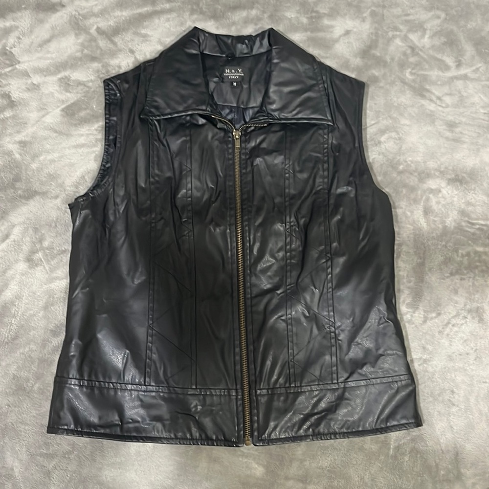 H. & Y. black vest